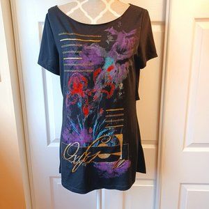 NWT! Oxygen Brand -Top - Gold and Black with graphics (3671)